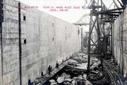 BargeCanal_Construction_lock_NYSArchives.jpg