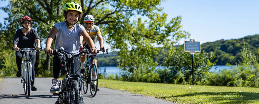 Albany_CanalwayTrail_Family_868x350.jpg