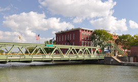 Brockport_bridgeMainSt_jm09.jpg
