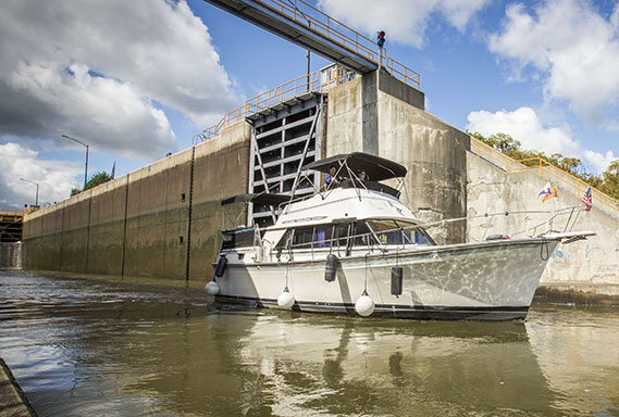 ErieCanal_Waterford_Boat-LockE5_ECNHC_569x384.jpg